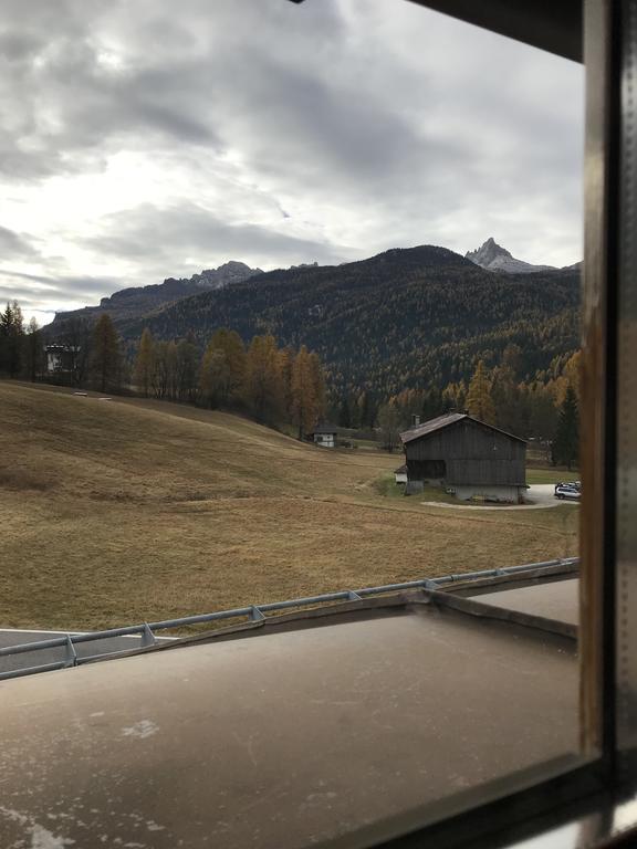 Ciasa Nonna Bon Bon Hotell Cortina dʼAmpezzo Rom bilde